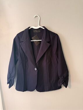 Noir Lord & Taylor Navy Office Blazer
Jacket L NWT